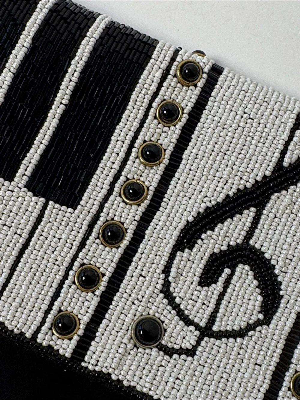 MARY FRANCES Keyed Up Beaded Piano Keyboard Clutch Crossbody Treble Clef Detail